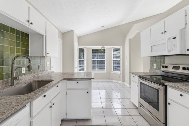 Building Photo - 710 Osprey Dr