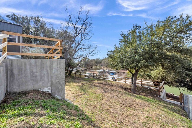 Building Photo - 345 Co Rd 136C