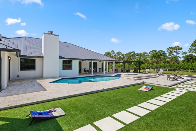 Building Photo - 14704 Black Bear Rd