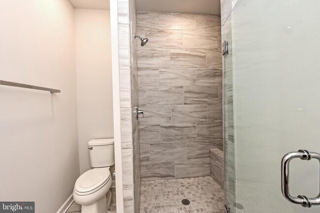 Building Photo - 4404 Fair Lakes Ct