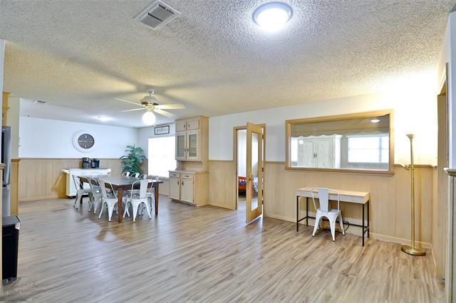 Building Photo - 2810 Arrowhead Dr
