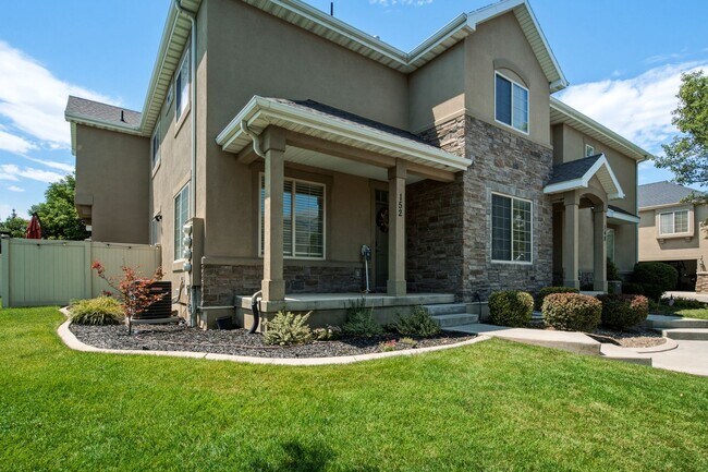 Building Photo - Beautiful Townhome in American Fork!