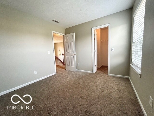 Building Photo - 6647 Crestwell Ln