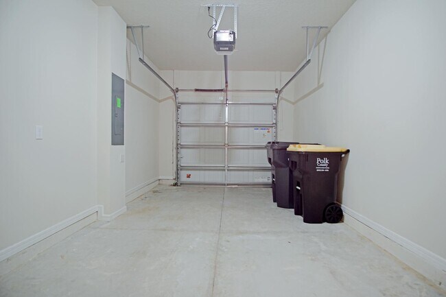 Building Photo - 1721 Delightful Dr