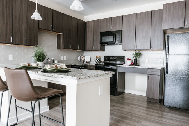 Building Photo - The Alden at Westmoor
