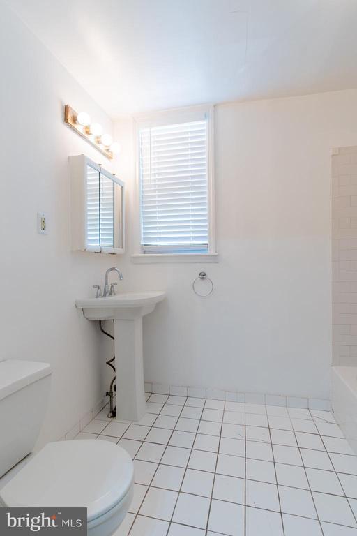 Building Photo - 2822 S Smedley St