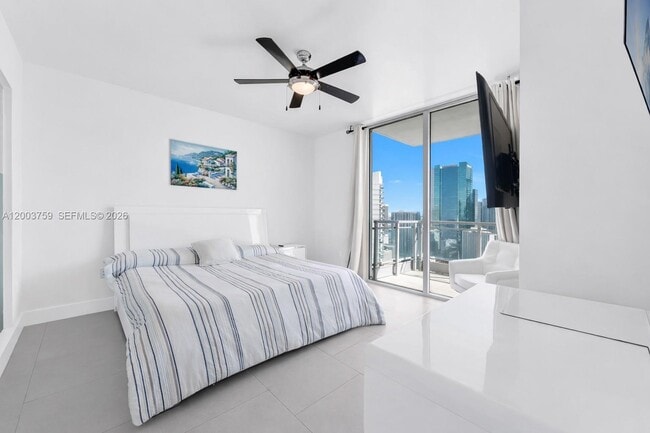 Building Photo - 92 SW 3rd St