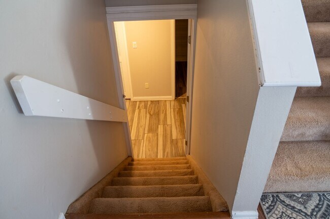 Building Photo - Fully Furnished 4 Bedroom Home Near Quail Lake!!!! MUST SEE!