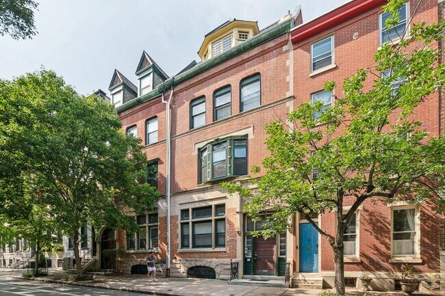 Building Photo - 1721 Pine St