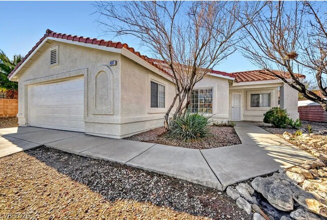 Building Photo - 437 Palegold St