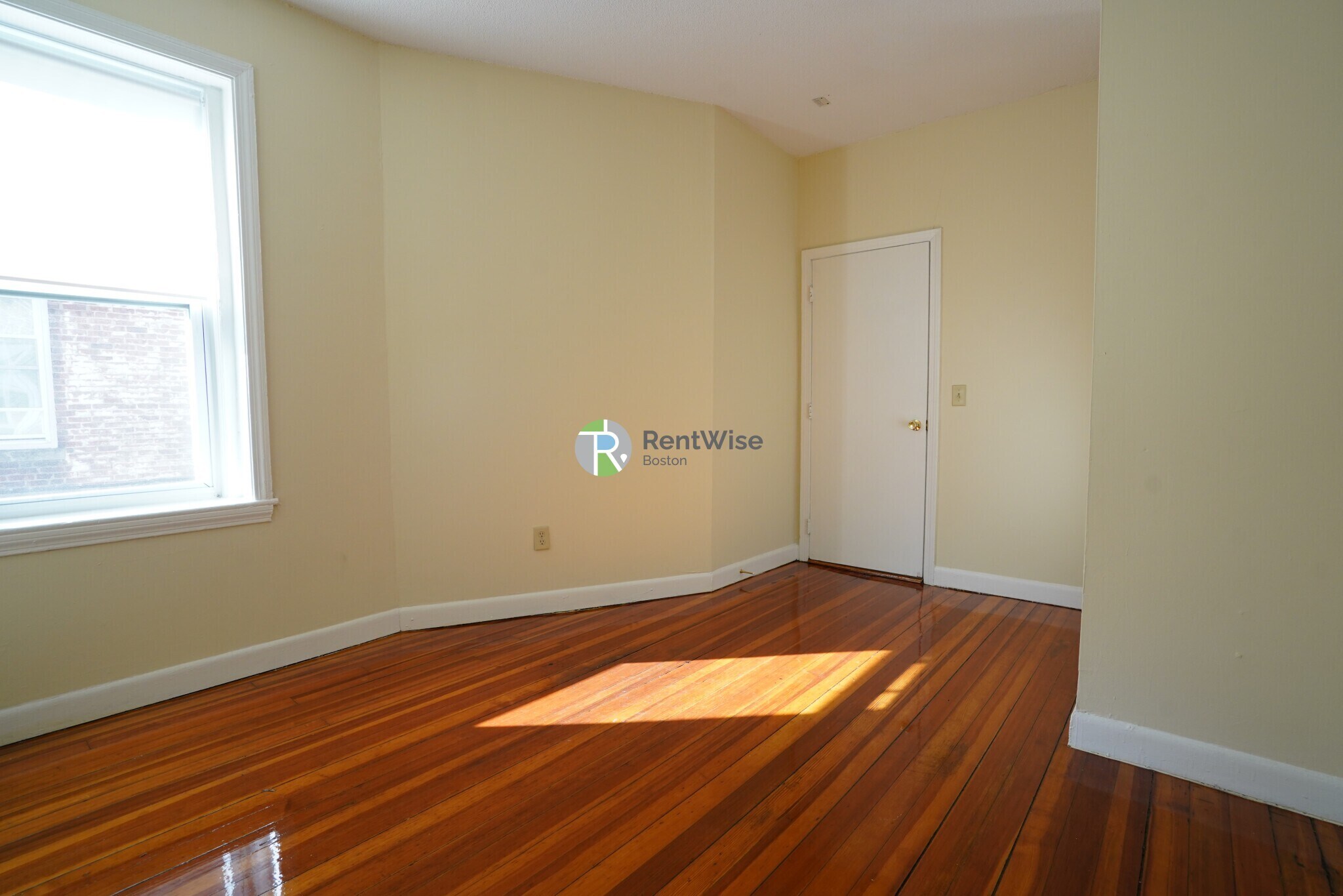 Building Photo - 1120 Commonwealth Ave