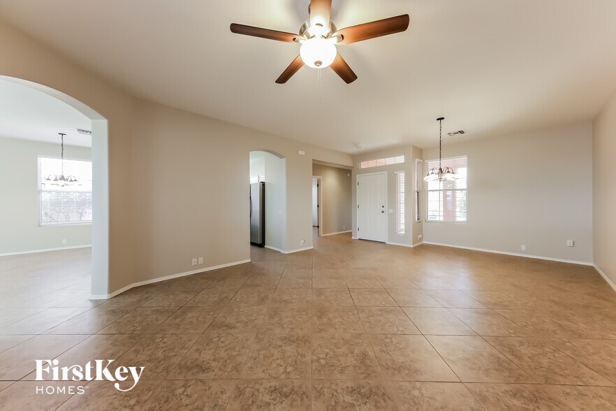 Building Photo - 3453 W Desert Bend Loop