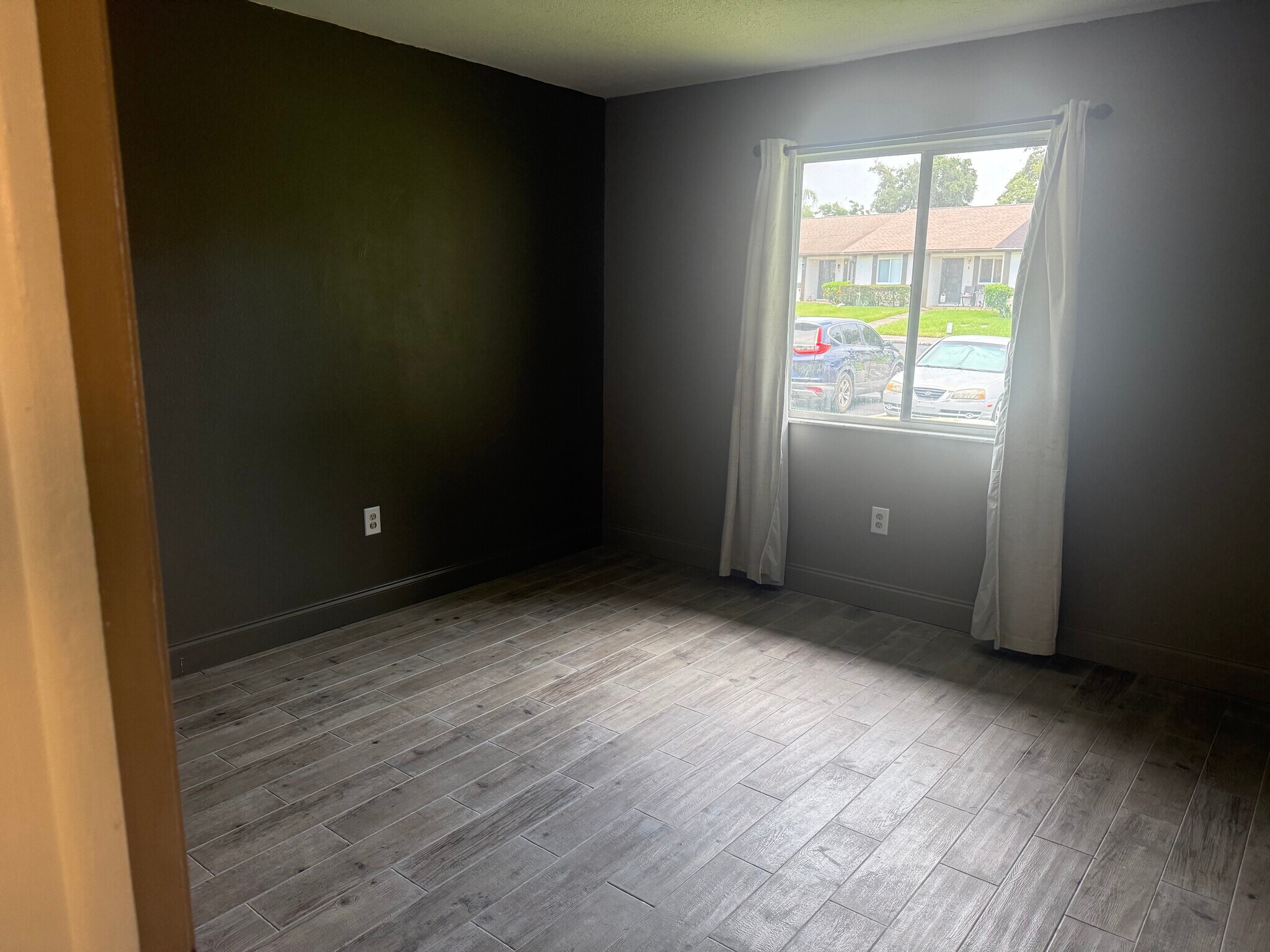 Building Photo - 2263 Bancroft Cir N