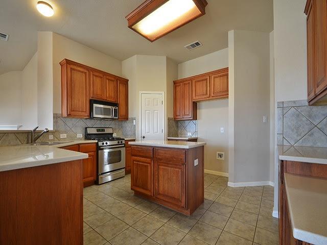 Building Photo - 18924 Alnwick Castle Dr