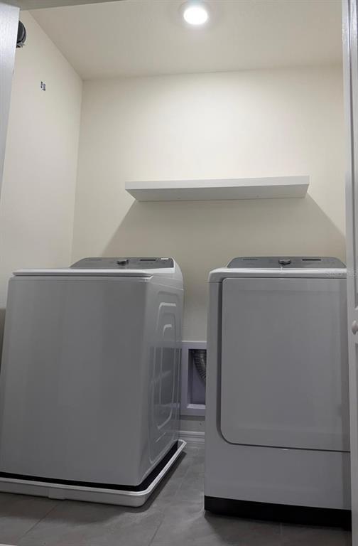 Building Photo - 1828 Katz Crossing Dr