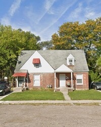 Building Photo - 17127-17135 Kelly Rd