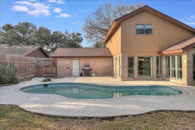 Building Photo - 5518 Sarazen Dr
