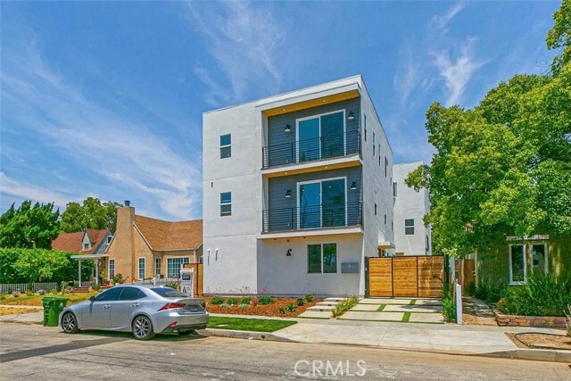 Building Photo - 10851 Otsego St