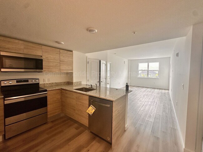 Building Photo - 1220 Southstation Pl