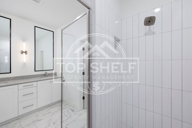 Building Photo - 1540 Millwood Pl