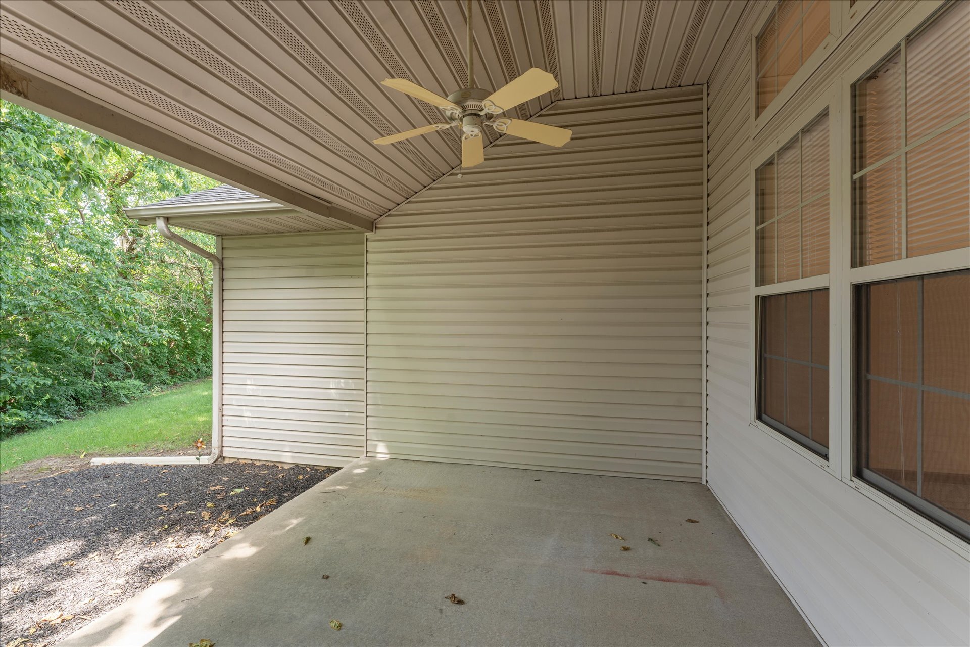 Building Photo - 1203 Windwood Ln