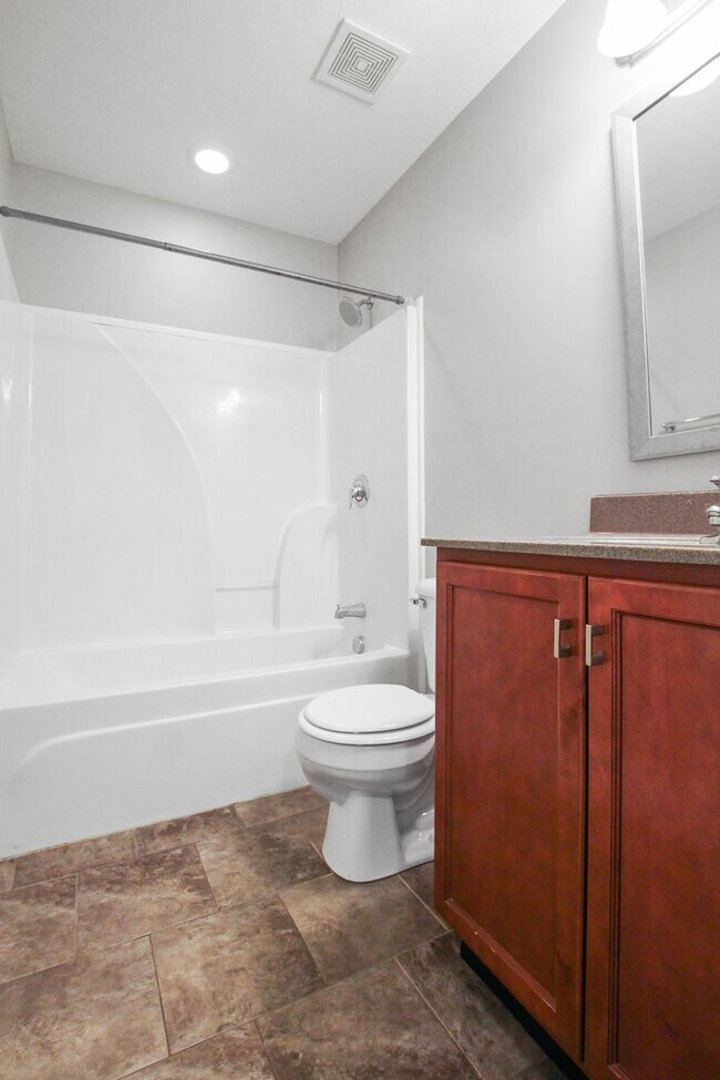 Building Photo - Pet Friendly Four Bedroom with Basement!