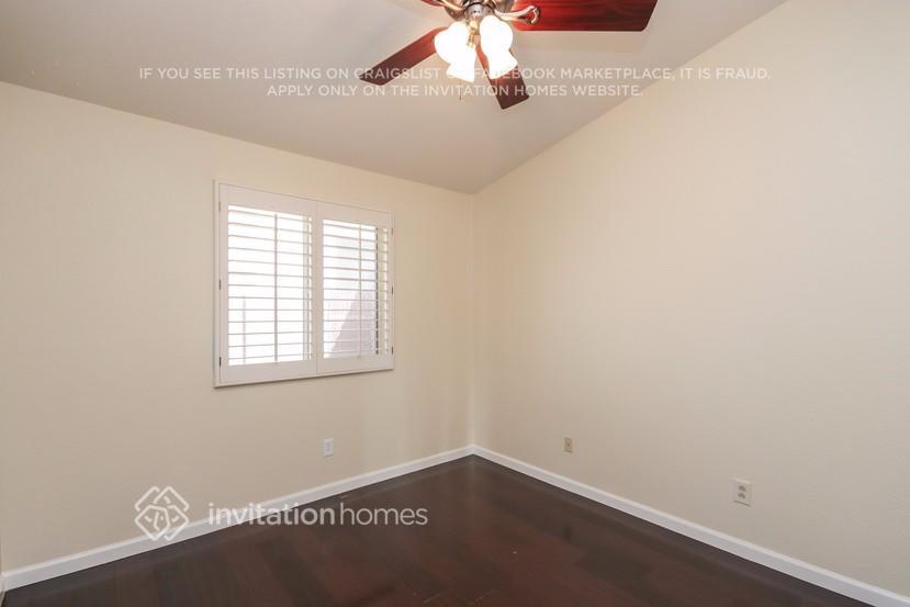 Building Photo - 4525 E Silverwood Dr