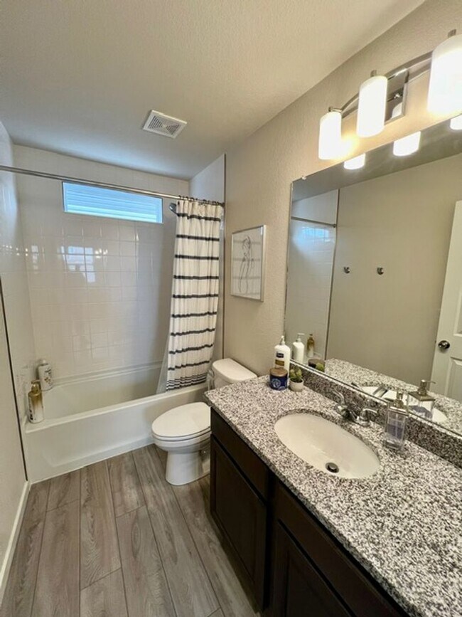 Building Photo - Gorgeous modern carriage style home available in Banning Lewis Ranch!