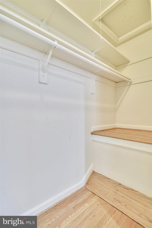Building Photo - 221 S Fayette St