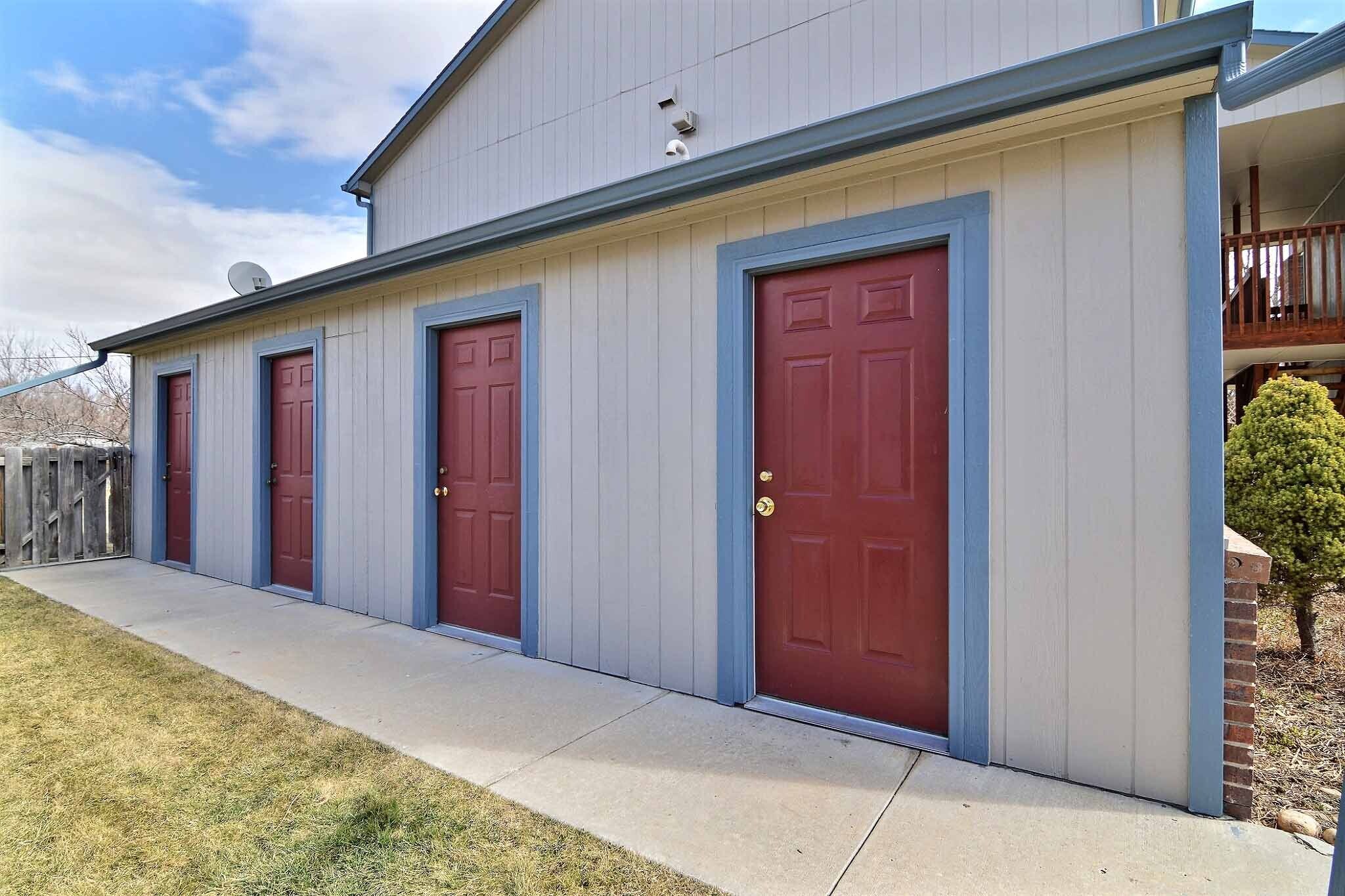 Building Photo - 3210 W County Rd 52 E