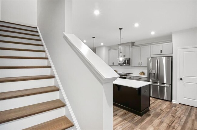 Building Photo - 616 Tiller Wy