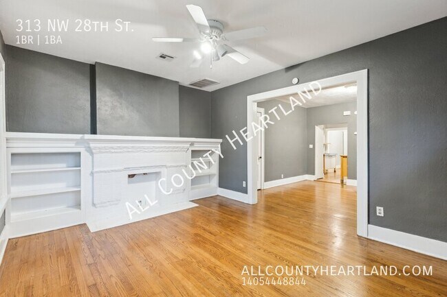 Building Photo - 313 NW 28th St