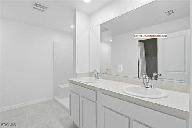 Building Photo - 3418 20th St SW