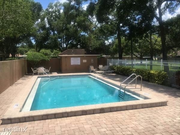 Building Photo - 2 br, 2 bath Condo - 10101 Lake Oak Cir