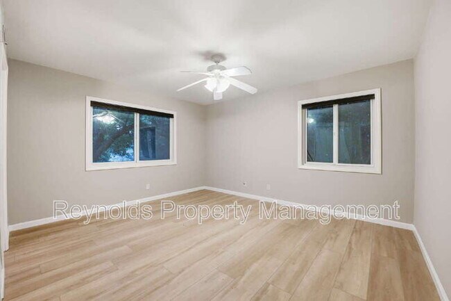 Building Photo - 9002 Watson Pl