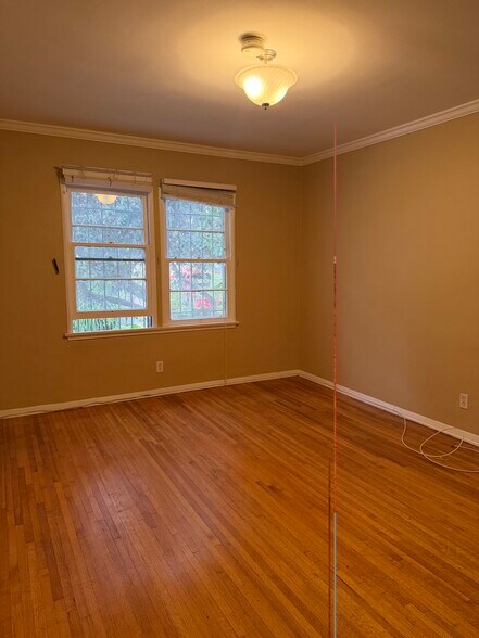 Building Photo - 346 N Curson Ave