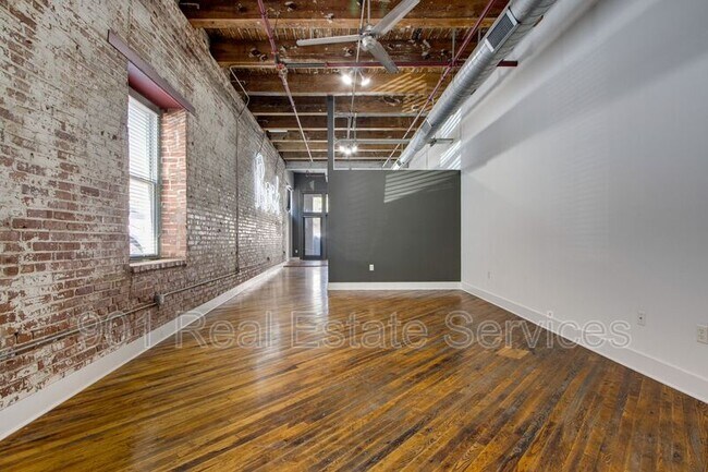 Building Photo - 421 South Main Street
