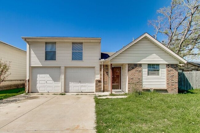 Building Photo - No Application Fees*