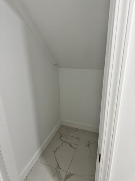 Building Photo - 26 Woodland Cir