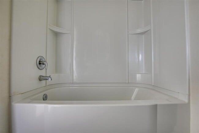 Building Photo - 149 Proclamation Ave