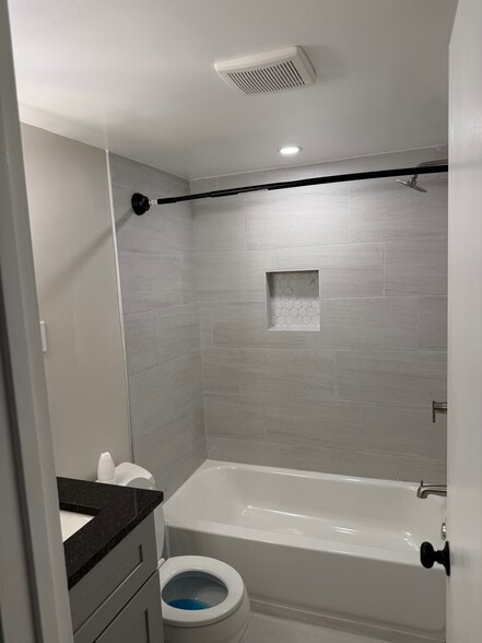 Bathroom - 4421 Romlon St