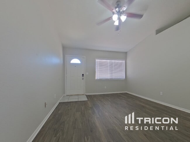 Building Photo - 9343 W Mission Ln