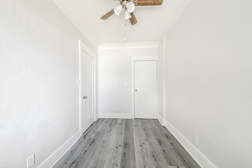 Building Photo - 736 Olive Ave