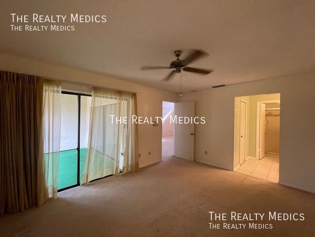 Building Photo - 477 Meadowood Blvd