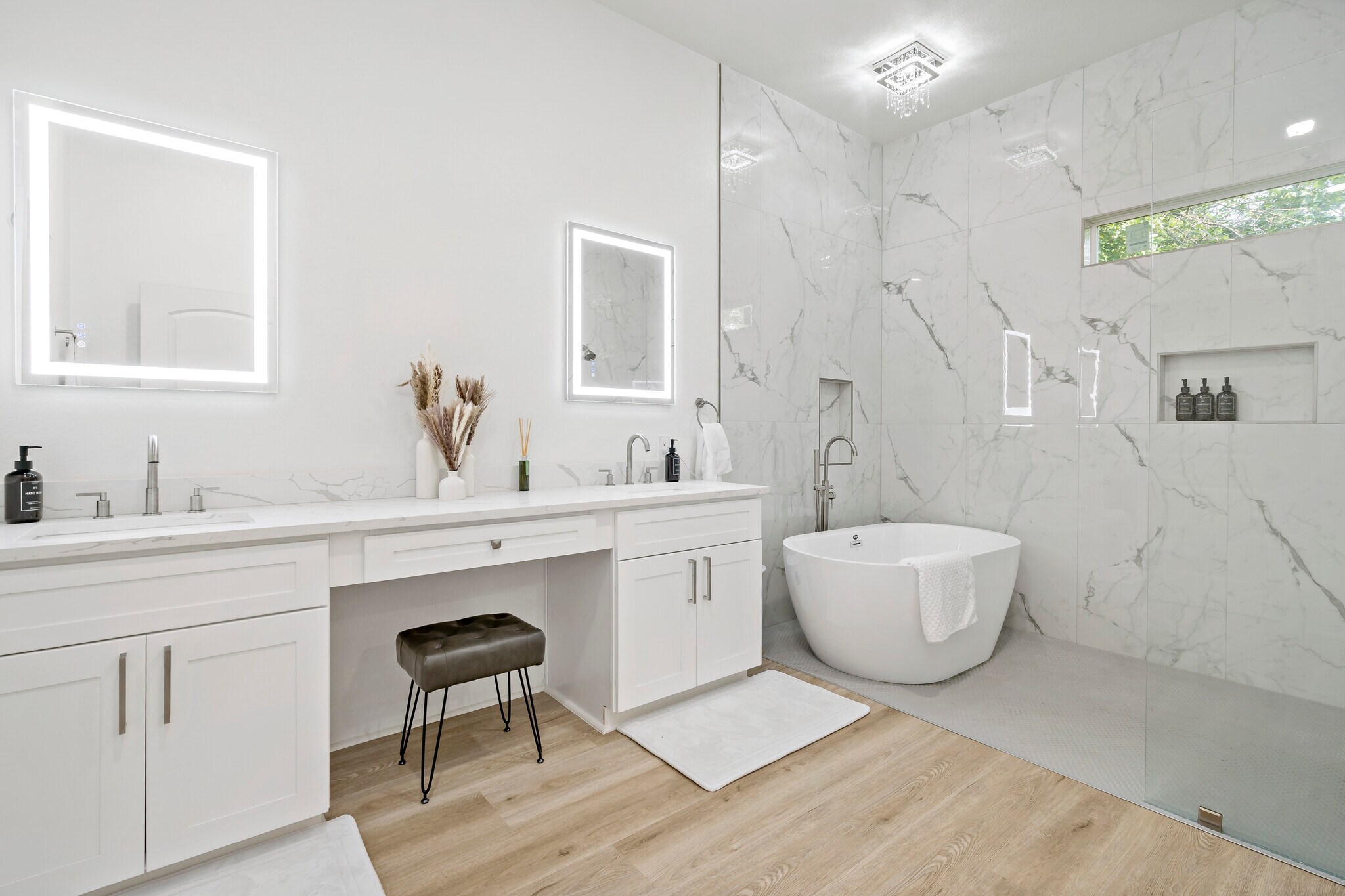 Building Photo - 506 E Evergreen St