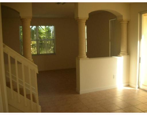 Building Photo - 3408 Shoma Dr