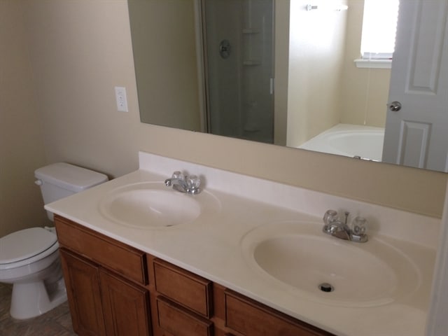 Building Photo - 2476 Ingleside Dr