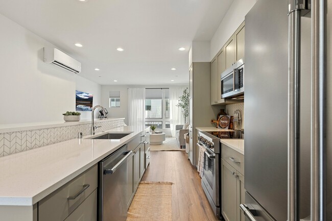 Building Photo - 18007 3rd Ave NE