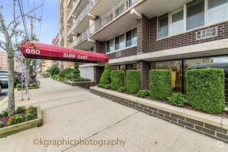 Building Photo - 650 Shore Rd