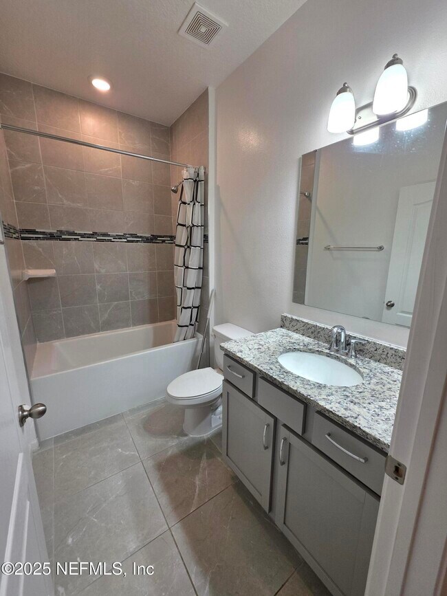 Building Photo - 3233 Crocus Ln